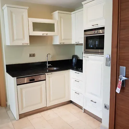 Lejlighedshotel Goldcity 2 Bedroom 3*