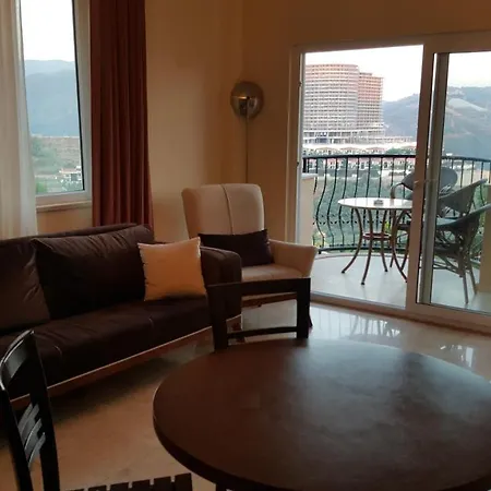 Goldcity 2 Bedroom アパートホテル *