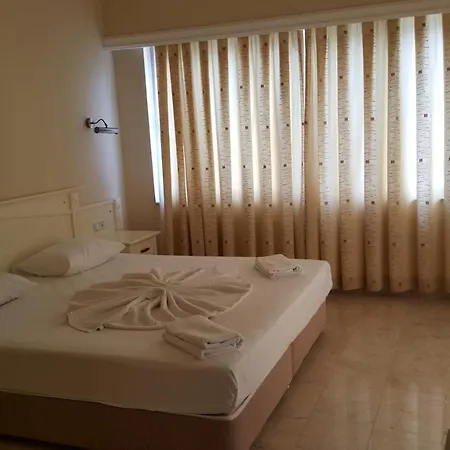 מלון דירות Goldcity 2 Bedroom 3*